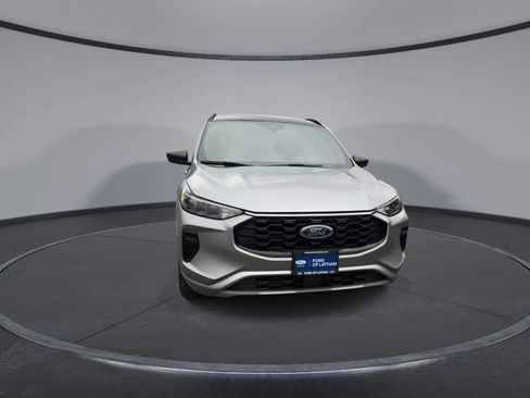 Used 2023 Ford Escape ST-Line w/ Tech Pack #1 image 3