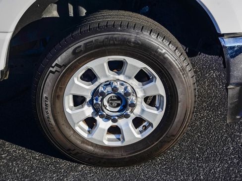 Certified 2024 Ford F250 XLT image 9