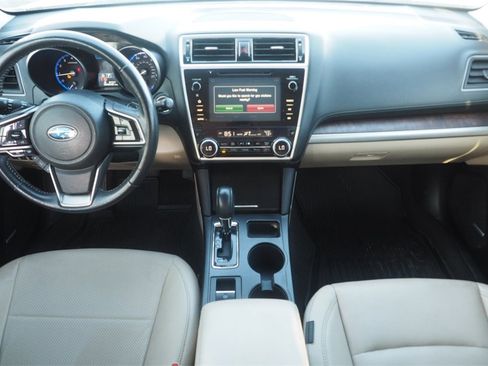 Used 2018 Subaru Outback 2.5i Limited image 20