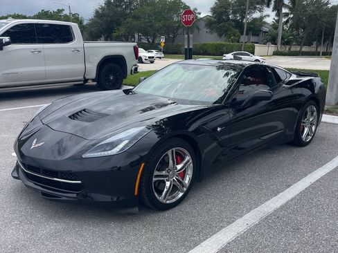 Used 2016 Chevrolet Corvette Stingray Coupe w/ Battery Protection Package RWD image 3