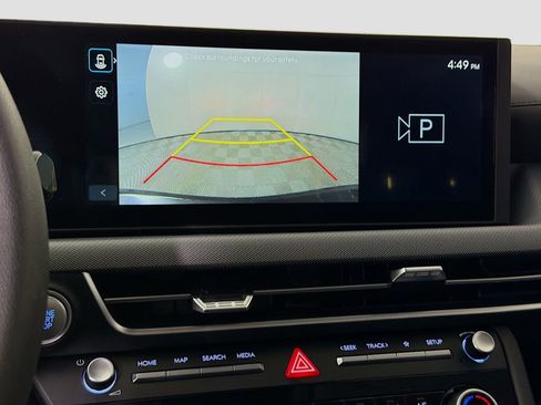 Used 2025 Hyundai Sonata SE FWD image 17