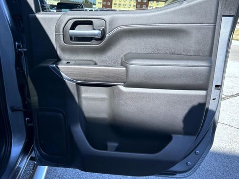 Certified 2019 Chevrolet Silverado 1500 LTZ w/ LTZ Plus Package image 17