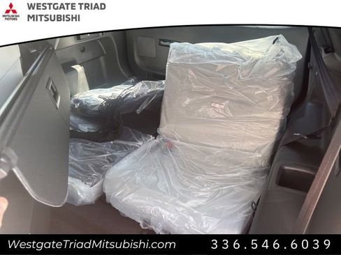New 2025 Mitsubishi Outlander SE image 26