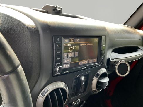 Used 2016 Jeep Wrangler Unlimited Sport AWD/4WD image 11
