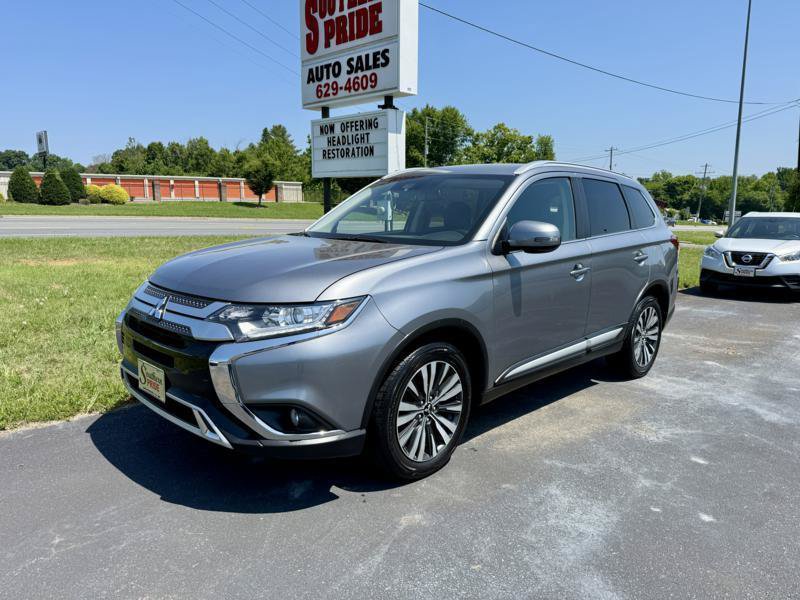 Used 2020 Mitsubishi Outlander SEL FWD image 1