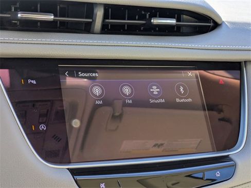 Used 2022 Cadillac XT5 Premium Luxury image 23