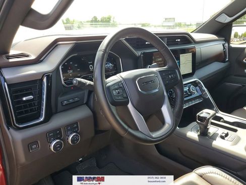 Used 2024 GMC Sierra 1500 Denali AWD/4WD image 18