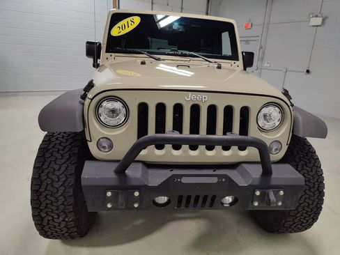 Used 2018 Jeep Wrangler Unlimited Sport S image 3