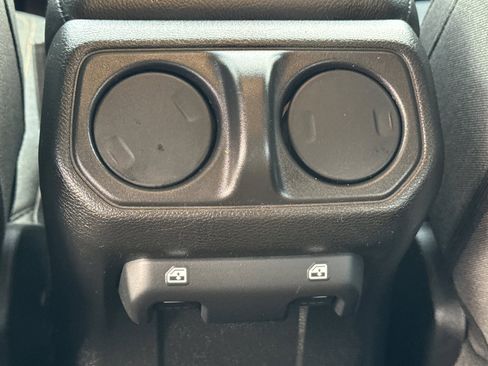 Used 2024 Jeep Wrangler Sport S image 44