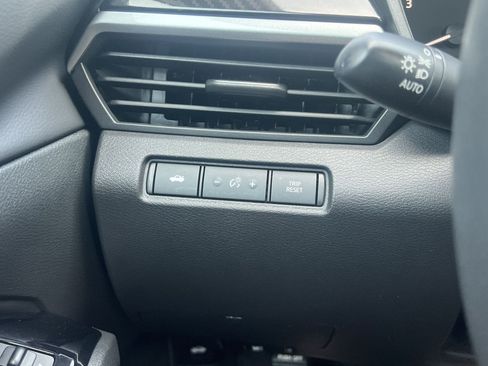 Certified 2024 Nissan Altima 2.5 SR w/ SR Premium Package FWD image 16