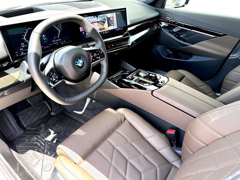 New 2026 BMW 530i w/ Premium Package RWD image 12