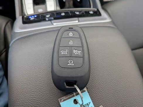 Used 2022 Hyundai Santa Cruz Limited w/ Launch Package image 33