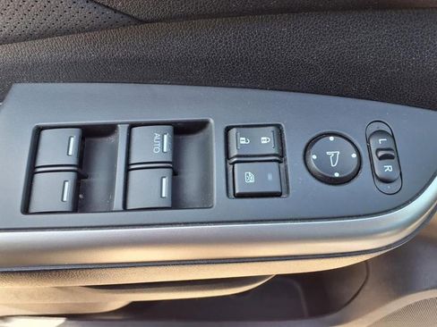 Used 2016 Honda CR-V EX-L image 9