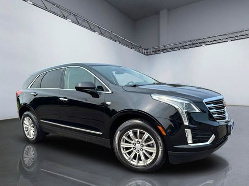 Used 2017 Cadillac XT5 Luxury w/ Driver Awareness Package AWD/4WD image 26