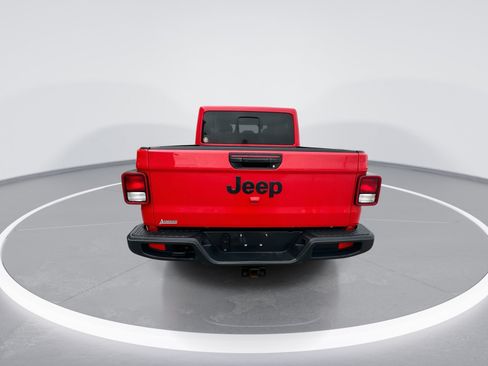 Used 2025 Jeep Gladiator Sport AWD/4WD image 7