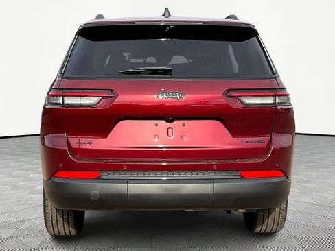 Used 2025 Jeep Grand Cherokee L Limited w/ Luxury Tech Group II image 6