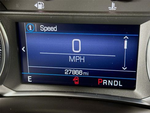 Used 2023 Chevrolet Equinox RS image 2