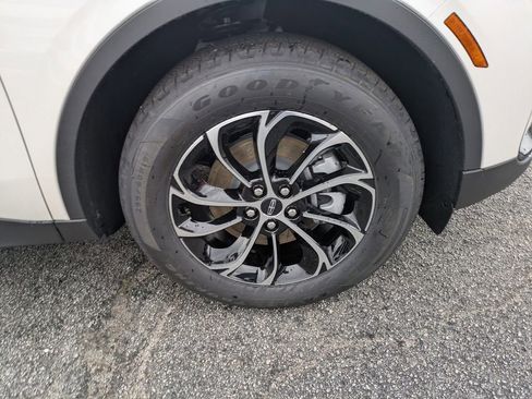 New 2026 Lincoln Nautilus Premier w/ Equipment Group 102A image 11