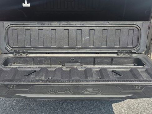 Used 2024 Chevrolet Colorado Trail Boss w/ Technology Package image 13