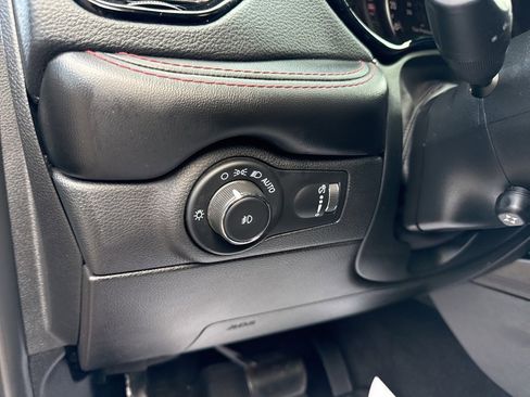 Used 2021 Dodge Durango R/T w/ Blacktop Package image 8