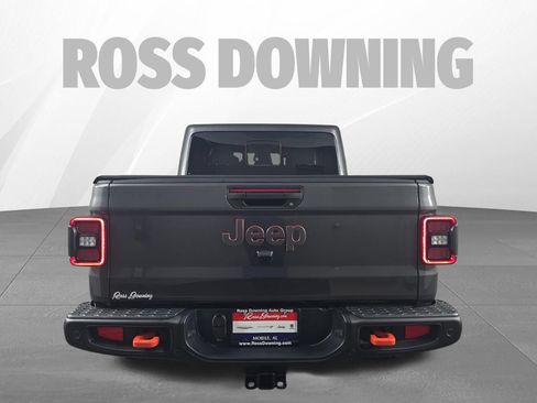 Used 2026 Jeep Gladiator Mojave AWD/4WD image 5