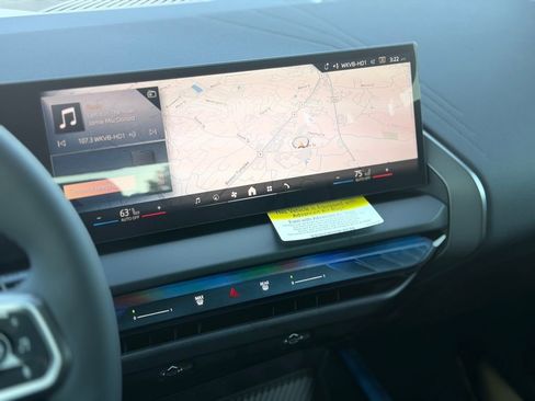 New 2026 BMW X3 xDrive30 w/ M Sport Package AWD/4WD image 17