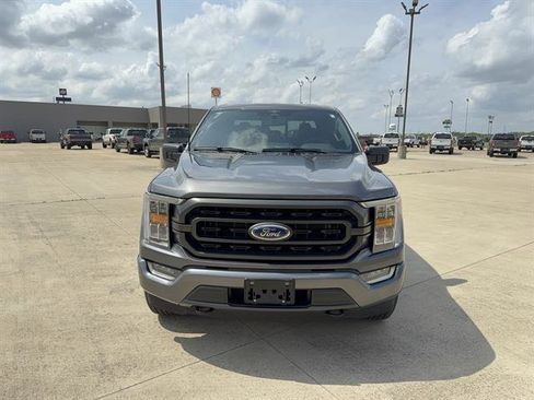 Used 2023 Ford F150 XLT image 3