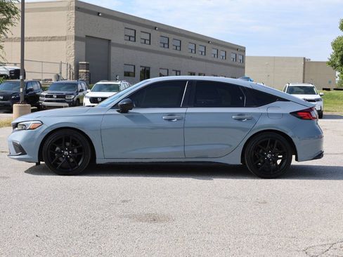 Used 2023 Honda Civic Sport image 8