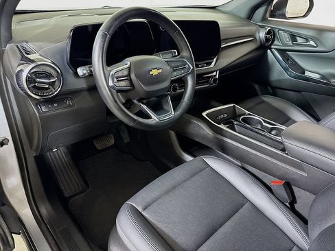 Certified 2025 Chevrolet Equinox LT w/ Convenience Package II FWD image 7