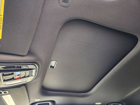 New 2025 Jeep Grand Cherokee L Altitude image 17