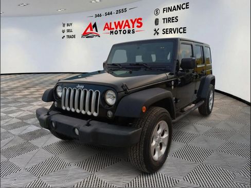 Used 2015 Jeep Wrangler Unlimited Sport w/ Connectivity Group AWD/4WD image 2