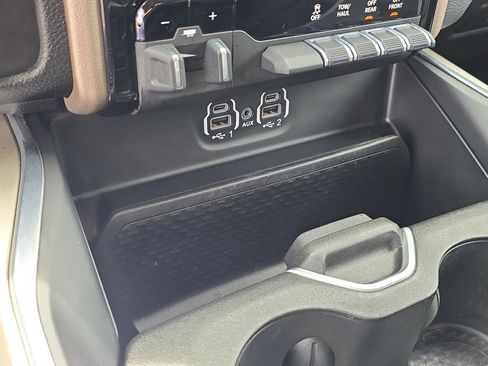 Used 2022 RAM 1500 Laramie AWD/4WD image 25