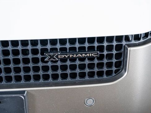 Used 2022 Land Rover Defender 90 X-Dynamic S image 21