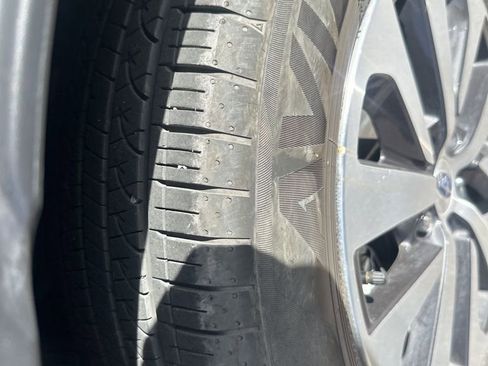 Used 2025 Subaru Outback Premium image 5