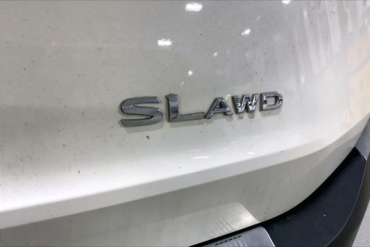 Used 2023 Nissan Rogue SL AWD/4WD image 10
