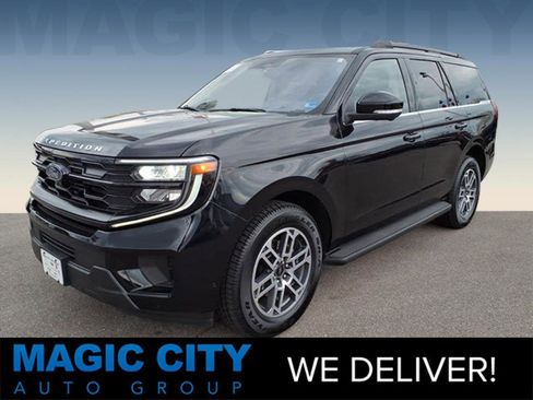 Certified 2025 Ford Expedition Active AWD/4WD image 1