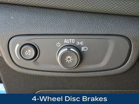 Used 2024 Chevrolet TrailBlazer RS AWD/4WD image 9