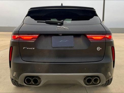 Used 2021 Jaguar F-PACE SVR image 5
