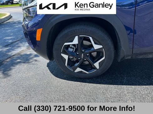Certified 2024 Kia Seltos EX AWD/4WD image 17