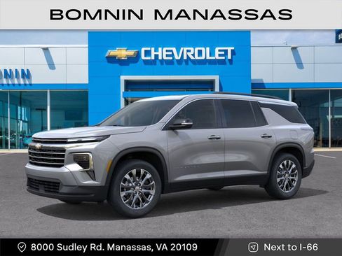 New 2026 Chevrolet Traverse LT image 3