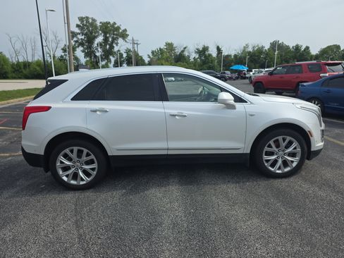 Used 2018 Cadillac XT5 Premium Luxury w/ Driver Assist Package AWD/4WD image 3