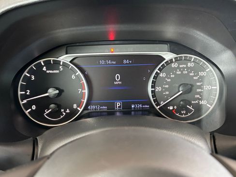 Used 2025 Nissan Altima 2.5 SV FWD image 40
