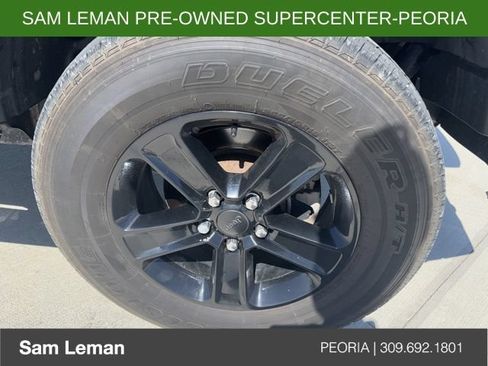Used 2018 Jeep Wrangler Unlimited Sahara w/ Dual Top Group AWD/4WD image 6
