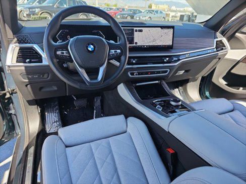 Used 2025 BMW X5 sDrive40i w/ Executive Package RWD image 16