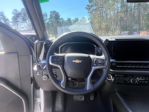 Used 2025 Chevrolet Silverado 3500 LT w/ Safety Package image 12