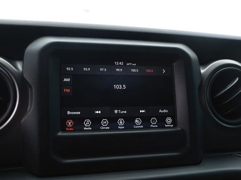 Certified 2023 Jeep Wrangler Unlimited Sport AWD/4WD image 16