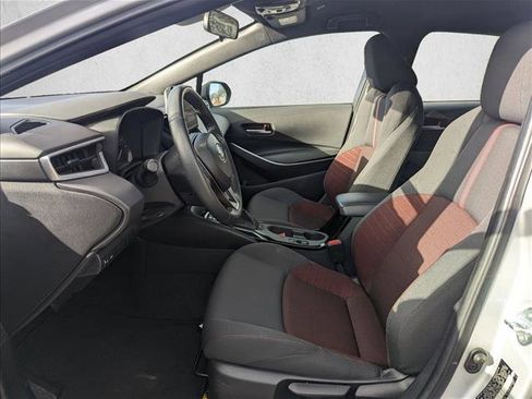 Certified 2024 Toyota Corolla SE image 17