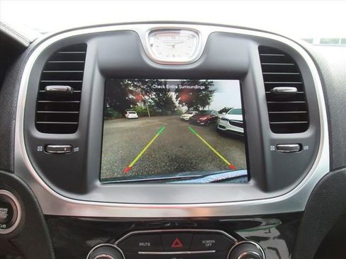 Used 2019 Chrysler 300 Touring w/ Quick Order Package 2EF image 22