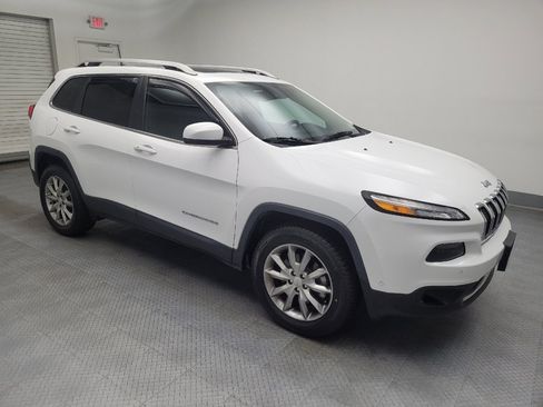 Used 2018 Jeep Cherokee Limited w/ Technology Group image 11