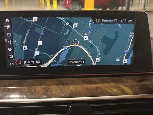 Used 2018 BMW M550i xDrive AWD/4WD image 10